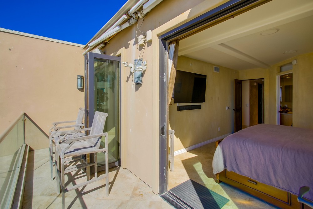 Virtual tour photo 52 of 75 for 3213 Ocean Front Walk