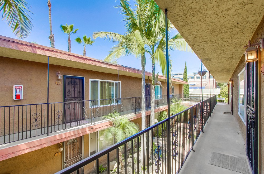 Virtual tour photo 15 of 49 for 3215 44th St UNIT 20