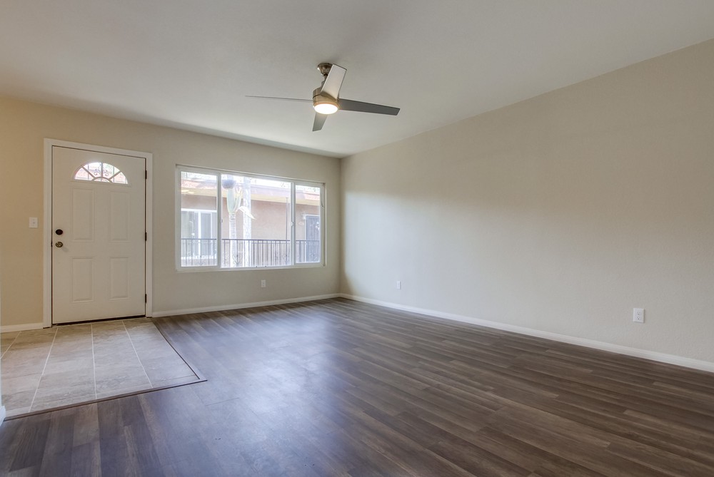 Virtual tour photo 25 of 49 for 3215 44th St UNIT 20