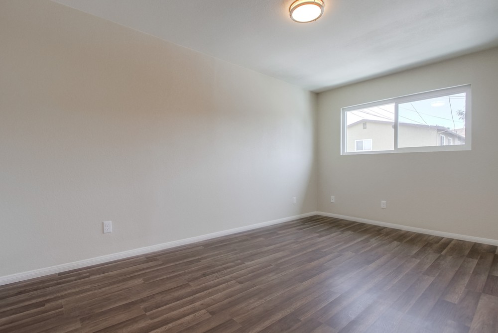 Virtual tour photo 36 of 49 for 3215 44th St UNIT 20
