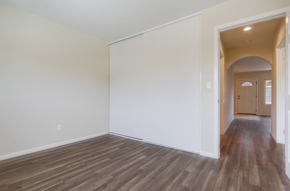 Virtual tour photo 43 of 49 for 3215 44th St UNIT 20