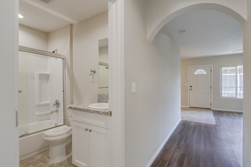 Virtual tour photo 45 of 49 for 3215 44th St UNIT 20