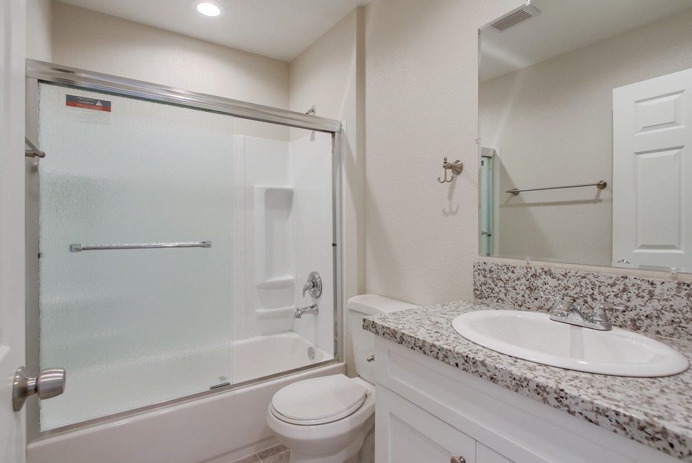 Virtual tour photo 46 of 49 for 3215 44th St UNIT 20