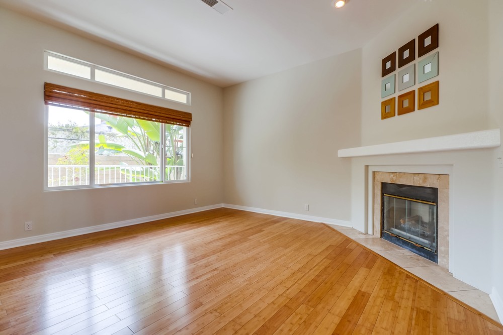 Virtual tour photo 7 of 39 for 3215 Governor Dr