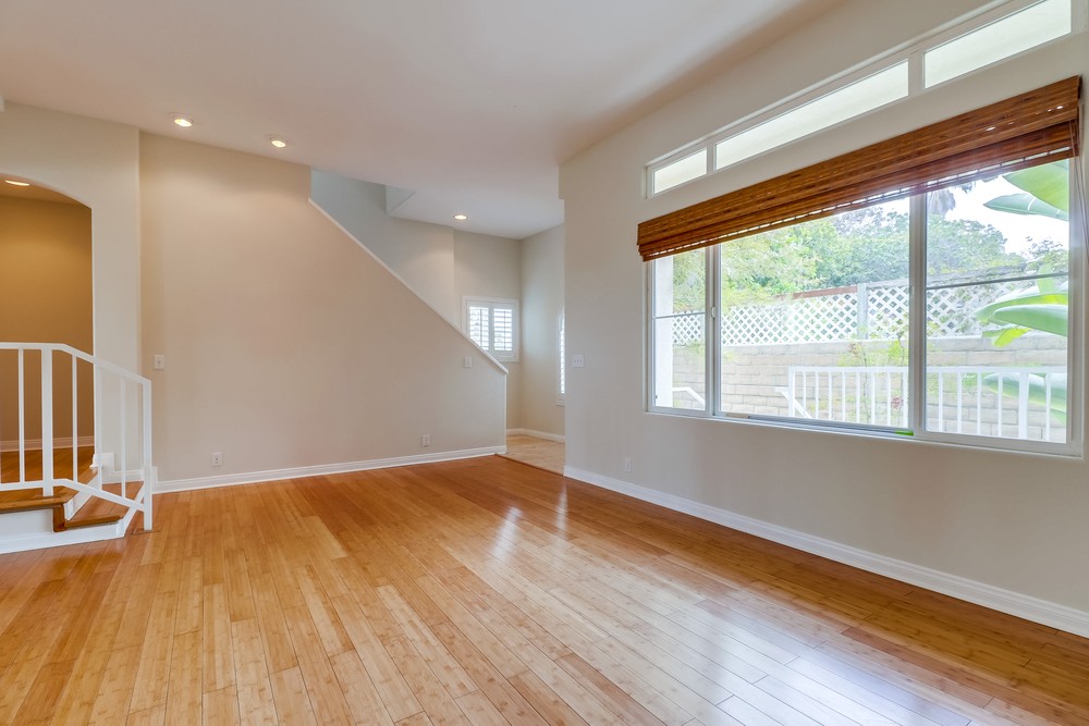 Virtual tour photo 10 of 39 for 3215 Governor Dr