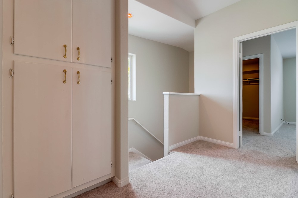 Virtual tour photo 25 of 39 for 3215 Governor Dr