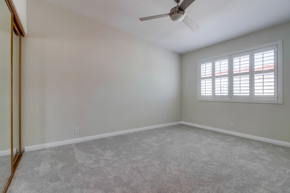 Virtual tour photo 35 of 39 for 3215 Governor Dr