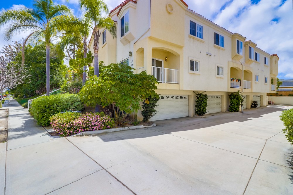Virtual tour photo 40 of 39 for 3215 Governor Dr