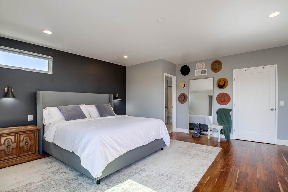 Virtual tour photo 39 of 87 for 3215 Ingelow St