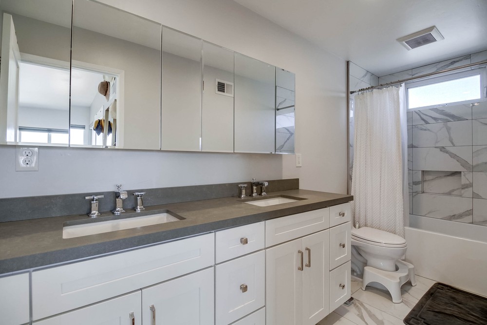 Virtual tour photo 41 of 87 for 3215 Ingelow St