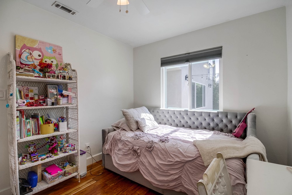 Virtual tour photo 47 of 87 for 3215 Ingelow St