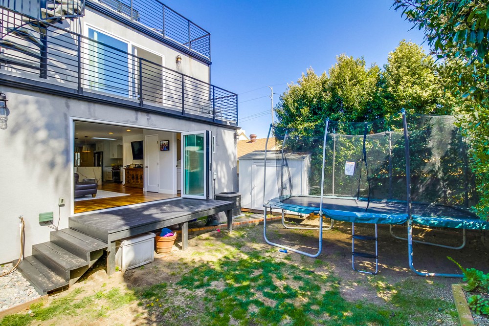 Virtual tour photo 80 of 87 for 3215 Ingelow St