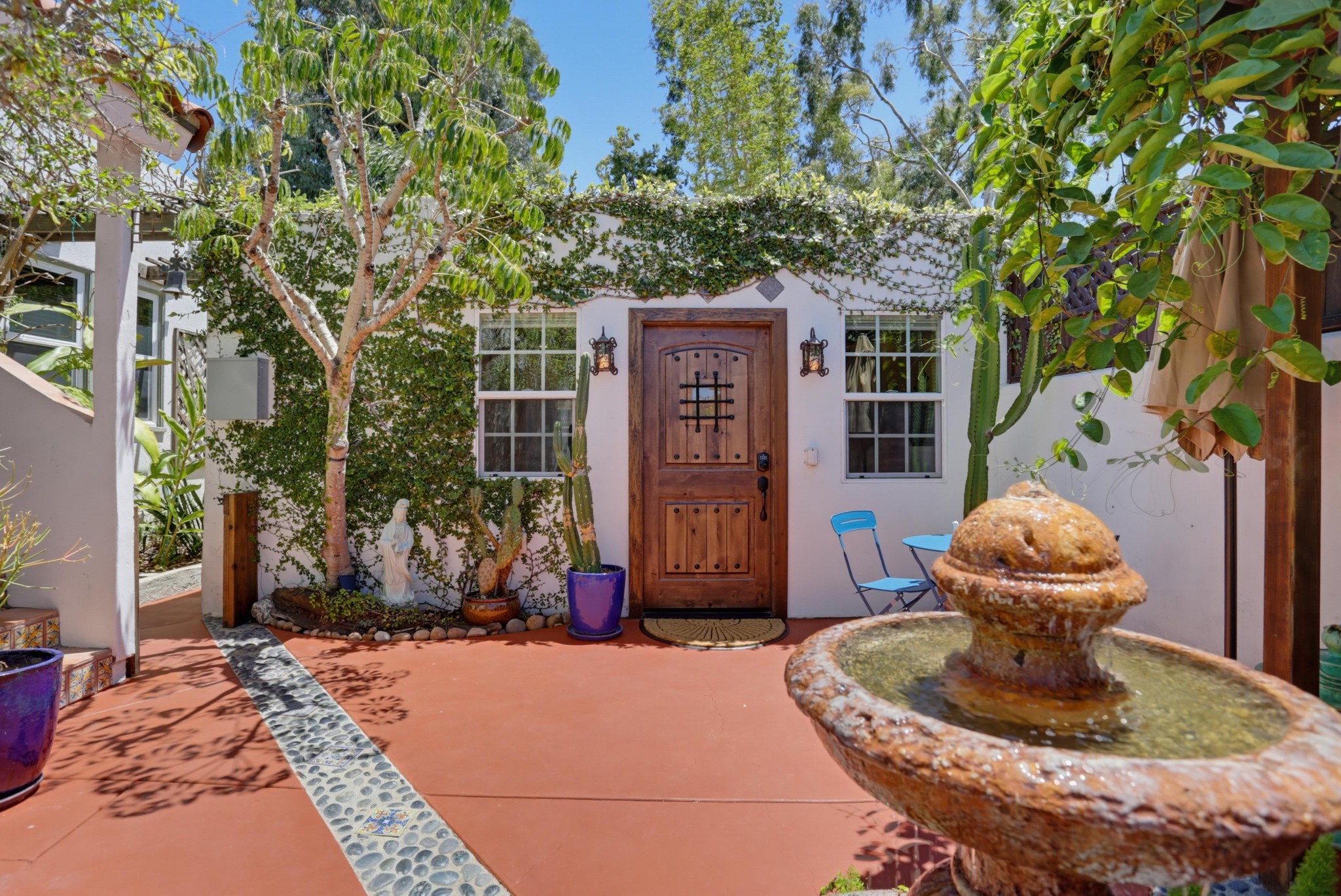 Virtual tour photo 8 of 35 for 3215 Juniper St
