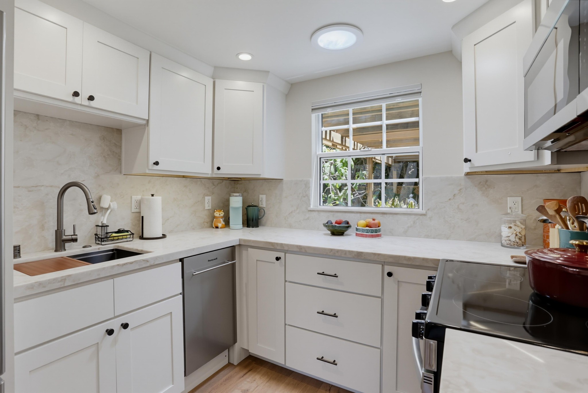 Virtual tour photo 18 of 35 for 3215 Juniper St