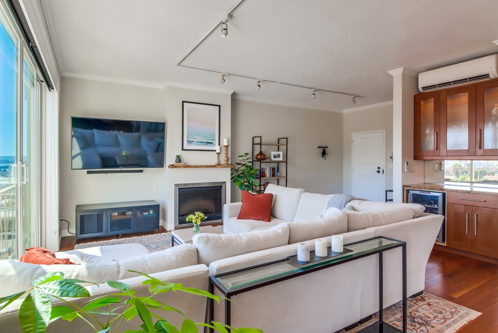 Virtual tour photo 11 of 48 for 3217 Columbia St