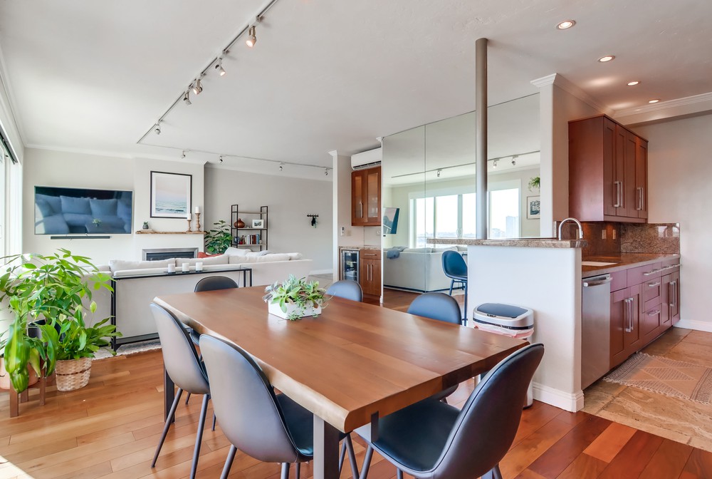 Virtual tour photo 20 of 48 for 3217 Columbia St