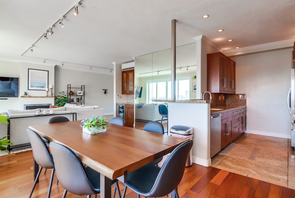 Virtual tour photo 21 of 48 for 3217 Columbia St