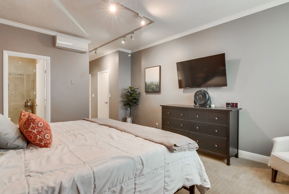 Virtual tour photo 35 of 48 for 3217 Columbia St