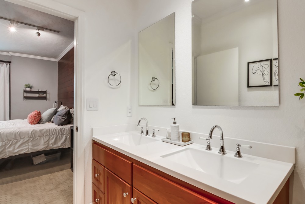 Virtual tour photo 38 of 48 for 3217 Columbia St