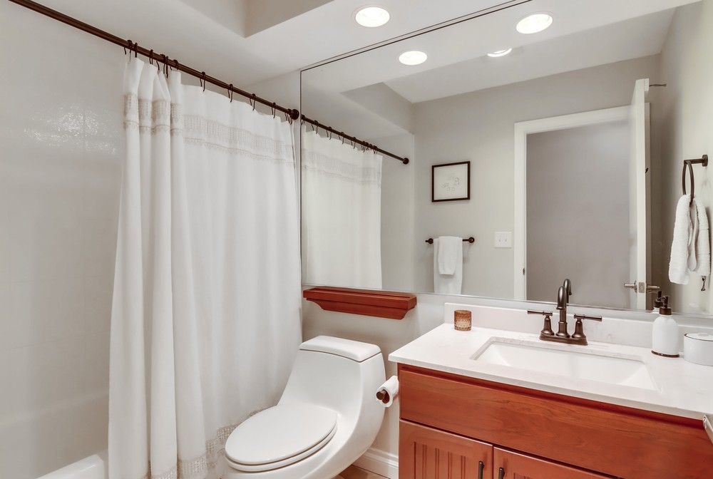 Virtual tour photo 41 of 48 for 3217 Columbia St