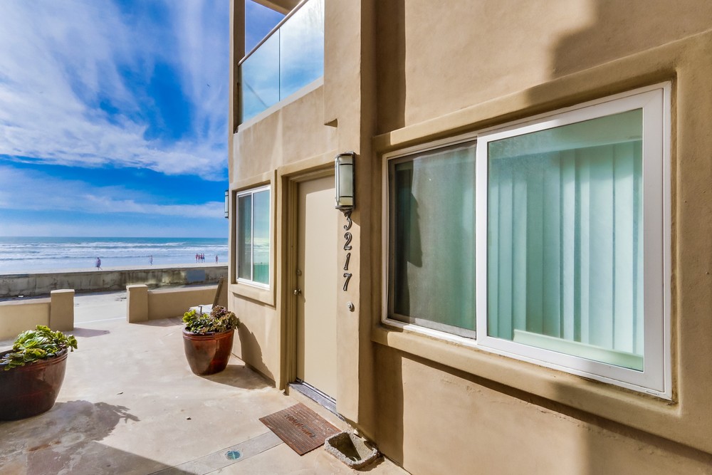 Virtual tour photo 7 of 53 for 3217 Ocean Front Walk