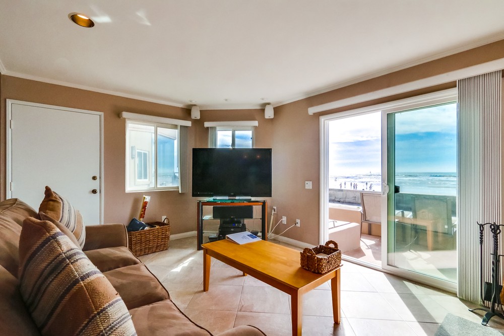 Virtual tour photo 9 of 53 for 3217 Ocean Front Walk