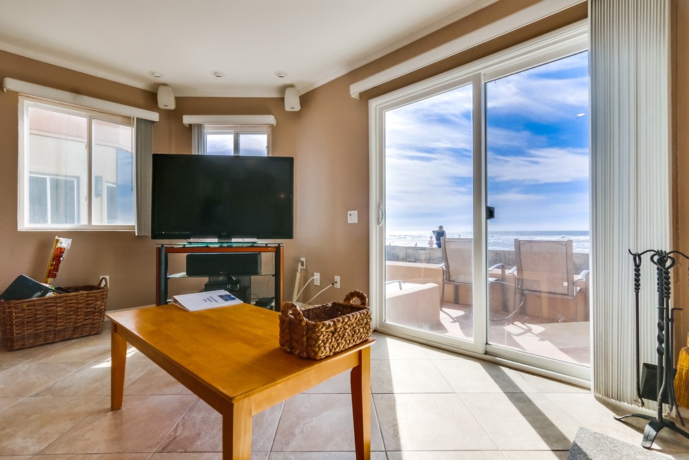 Virtual tour photo 10 of 53 for 3217 Ocean Front Walk