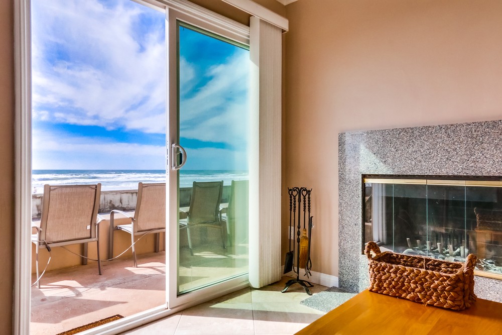 Virtual tour photo 12 of 53 for 3217 Ocean Front Walk