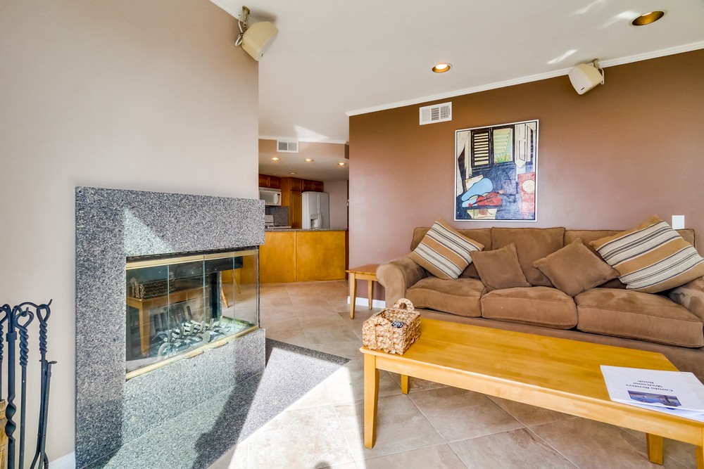Virtual tour photo 13 of 53 for 3217 Ocean Front Walk