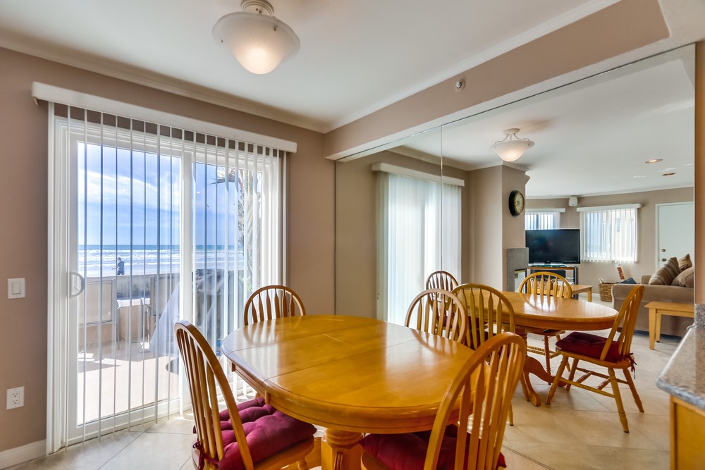 Virtual tour photo 15 of 53 for 3217 Ocean Front Walk
