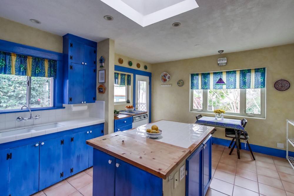 Virtual tour photo 15 of 46 for 3220 Bancroft St