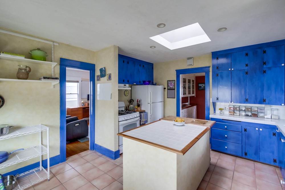 Virtual tour photo 17 of 46 for 3220 Bancroft St