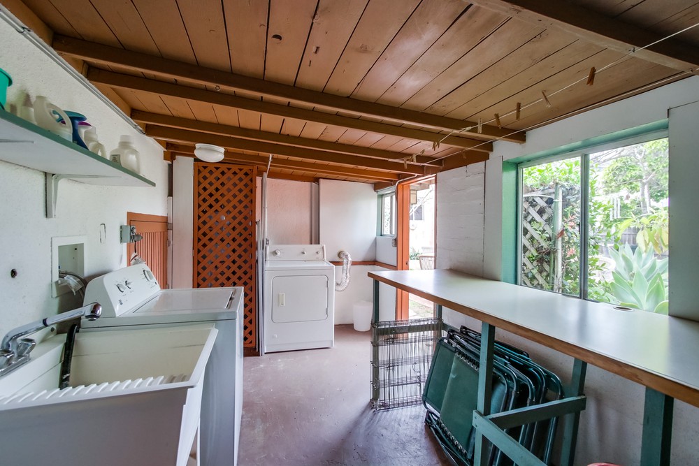 Virtual tour photo 34 of 46 for 3220 Bancroft St
