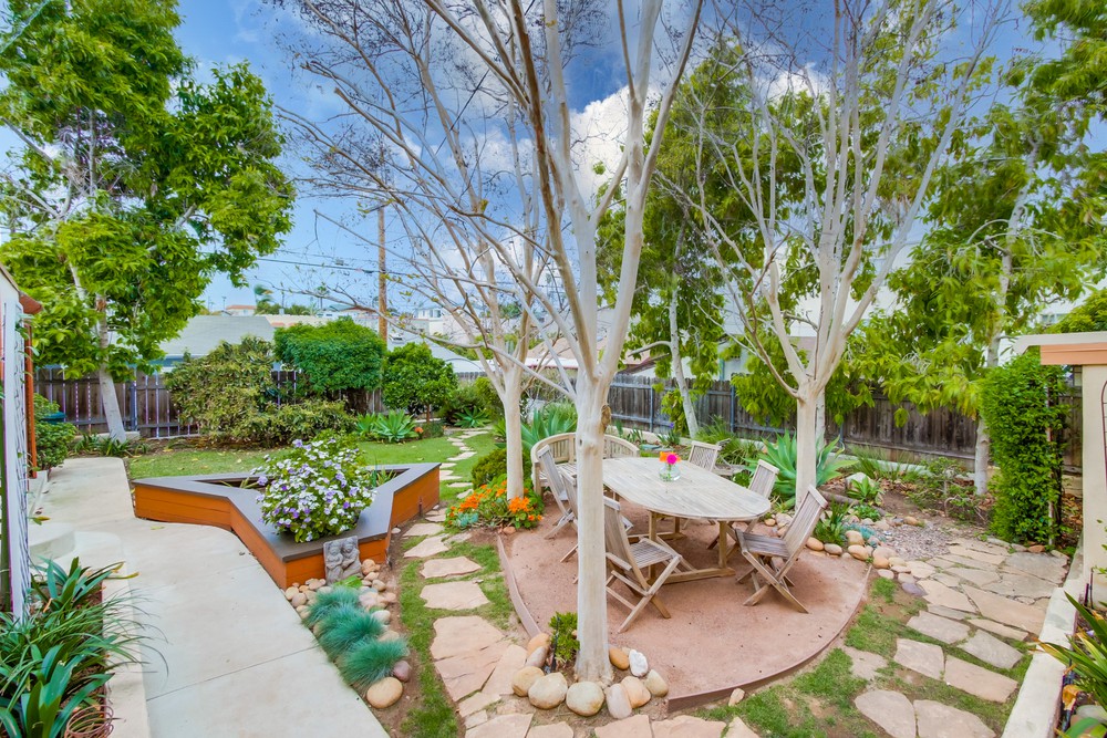 Virtual tour photo 39 of 46 for 3220 Bancroft St