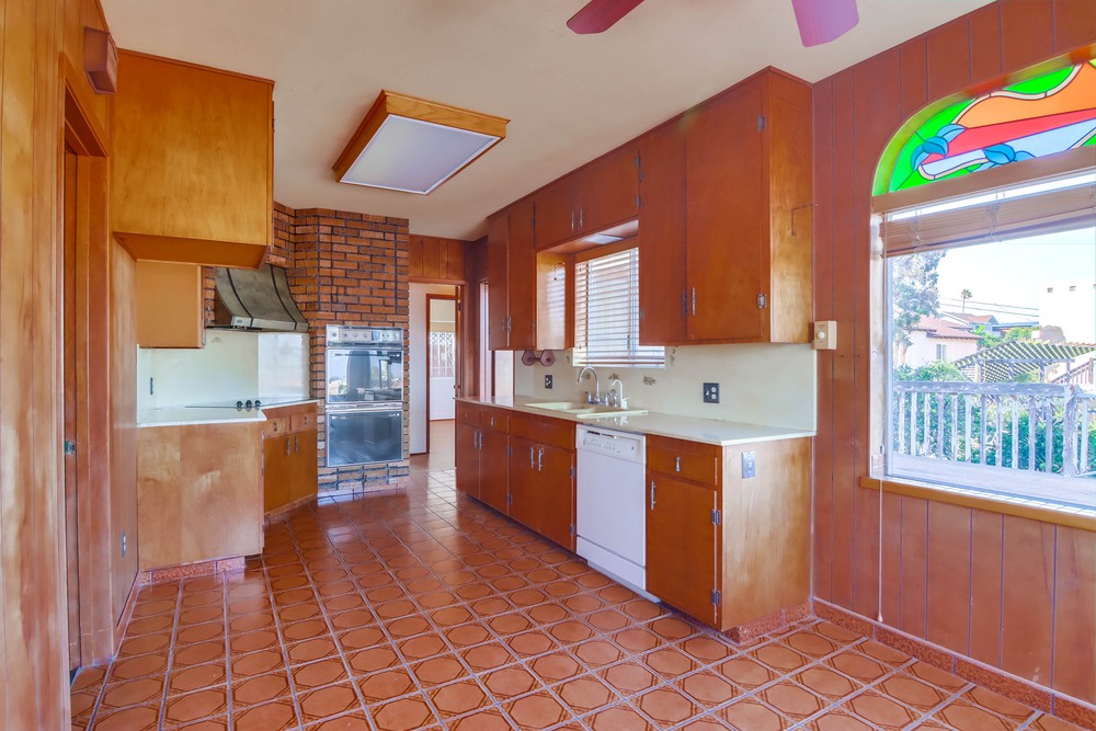 Virtual tour photo 15 of 58 for 3220 Byron St