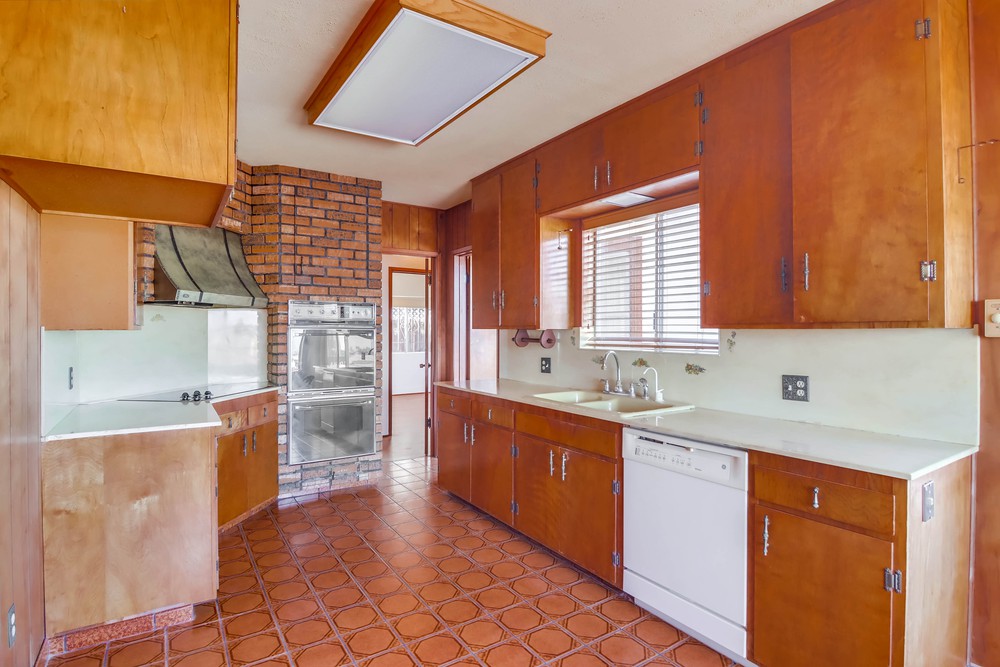 Virtual tour photo 18 of 58 for 3220 Byron St