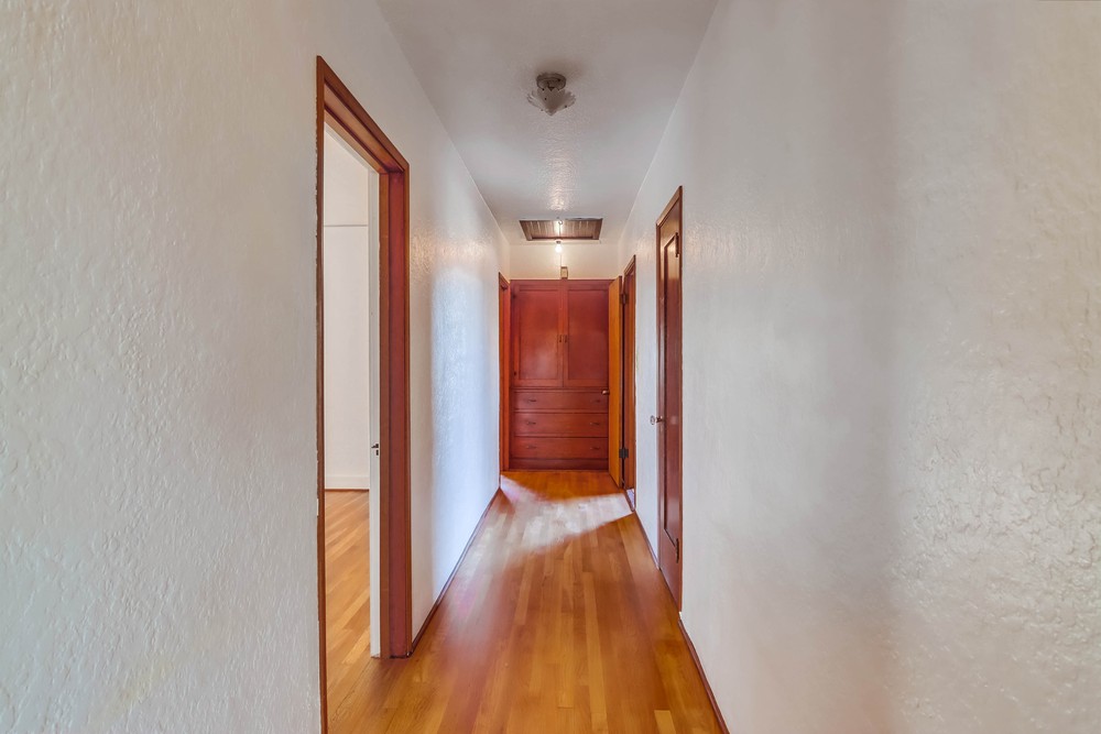 Virtual tour photo 35 of 58 for 3220 Byron St