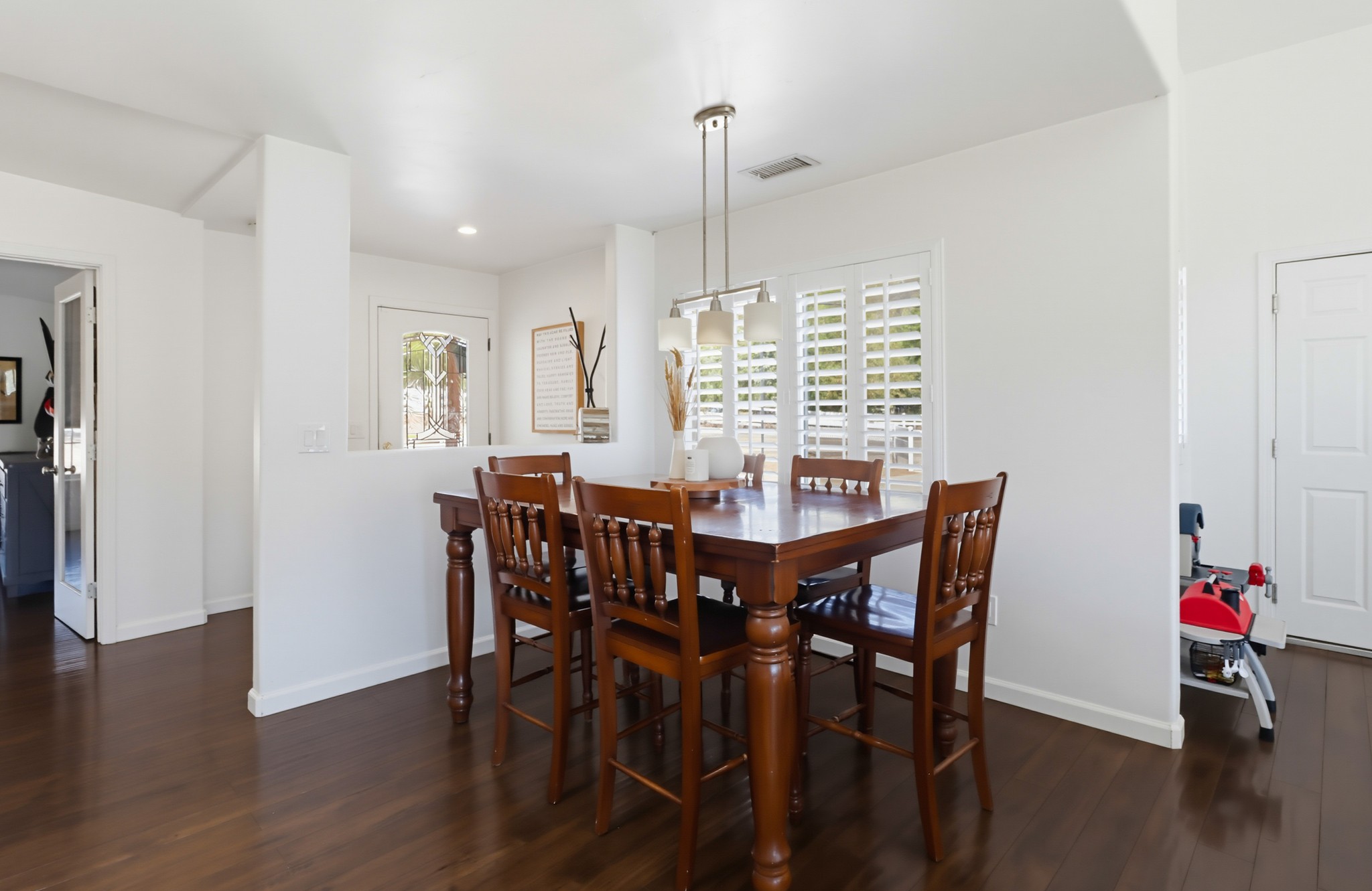 Virtual tour photo 20 of 61 for 3221 E Victoria Dr