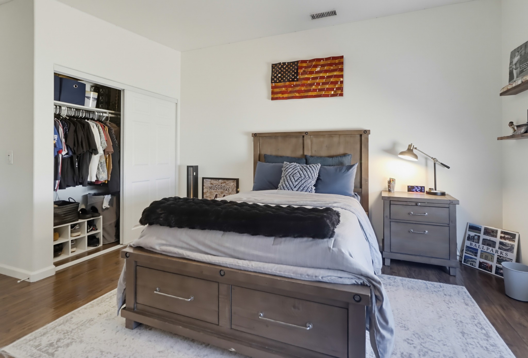 Virtual tour photo 38 of 61 for 3221 E Victoria Dr