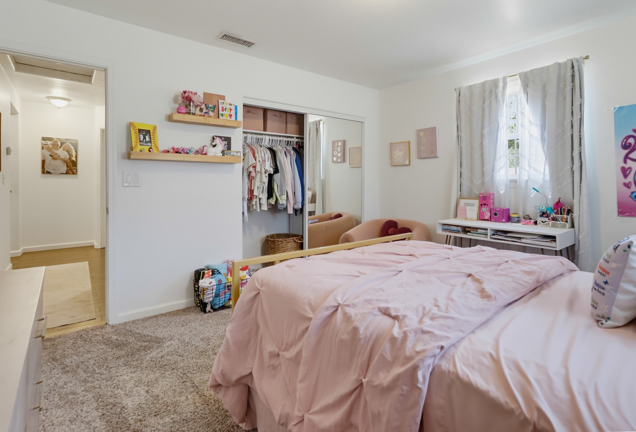 Virtual tour photo 45 of 61 for 3221 E Victoria Dr