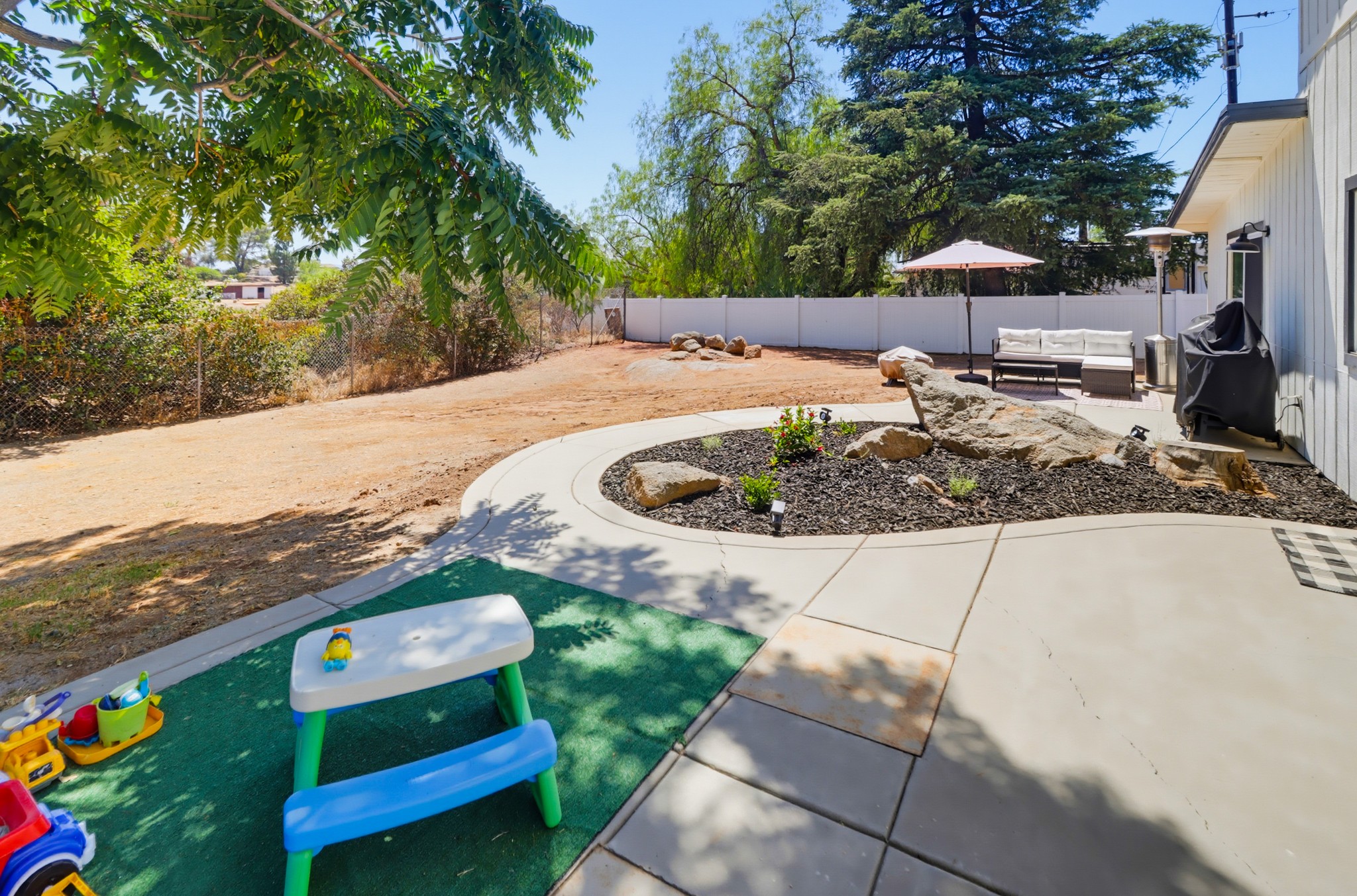 Virtual tour photo 48 of 61 for 3221 E Victoria Dr