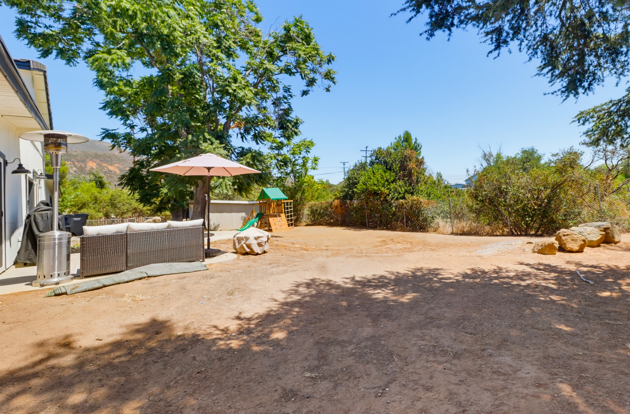Virtual tour photo 53 of 61 for 3221 E Victoria Dr