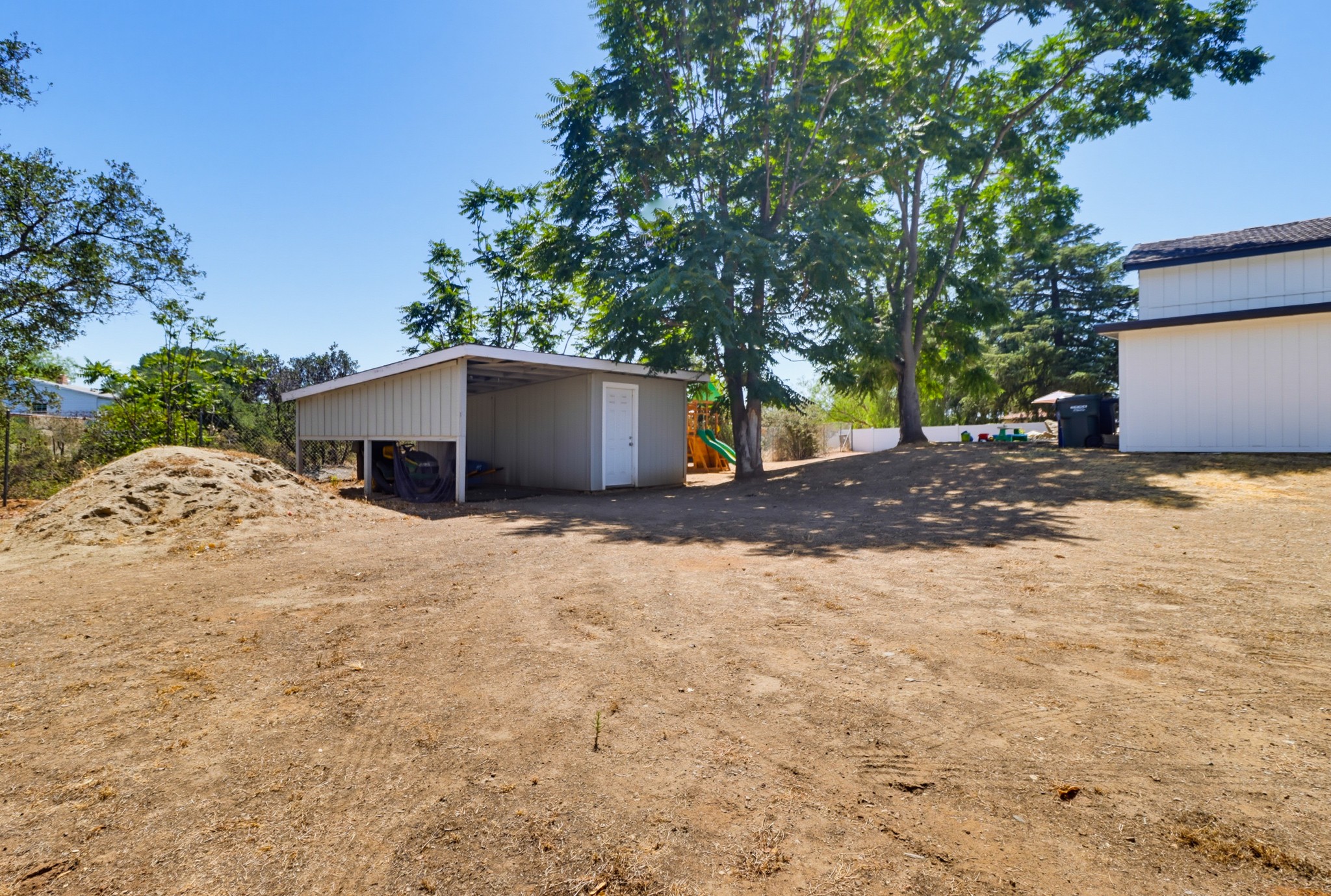 Virtual tour photo 56 of 61 for 3221 E Victoria Dr