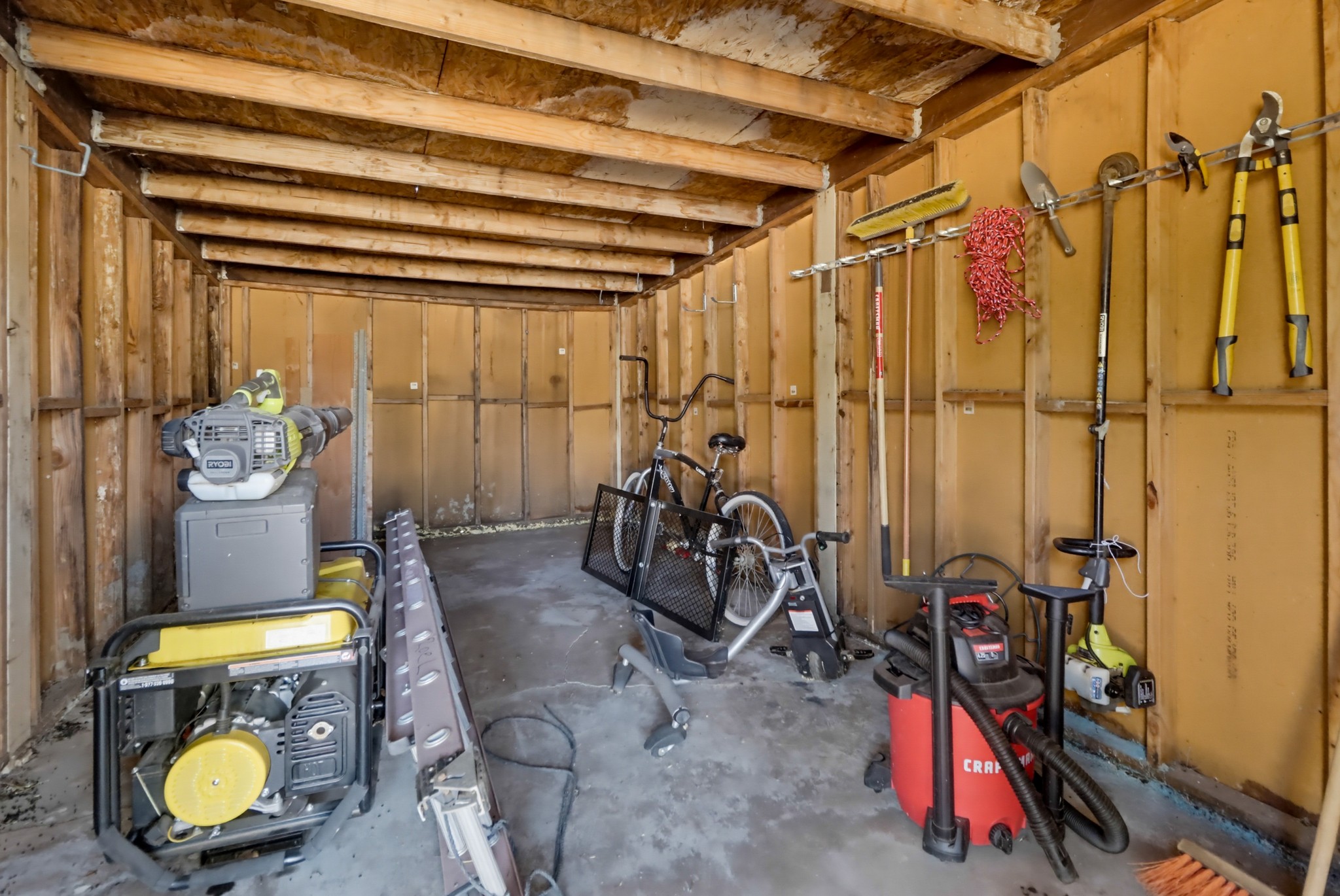 Virtual tour photo 59 of 61 for 3221 E Victoria Dr