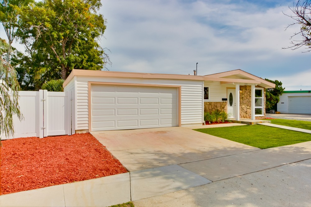 Virtual tour photo 4 of 57 for 3221 Pasternack Pl