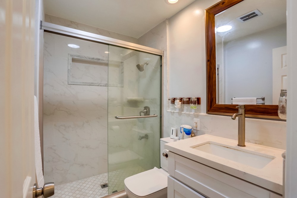 Virtual tour photo 23 of 36 for 3222 Winlow St