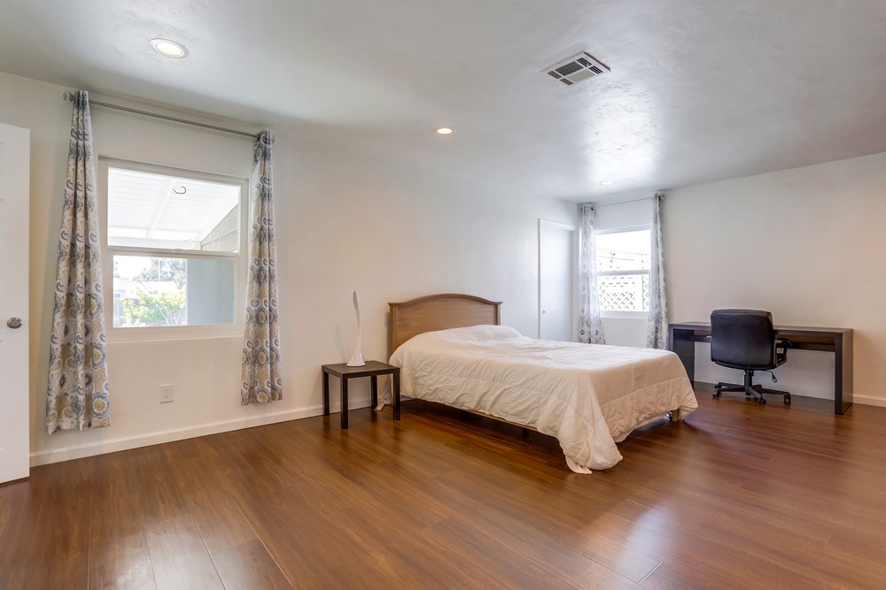 Virtual tour photo 30 of 36 for 3222 Winlow St