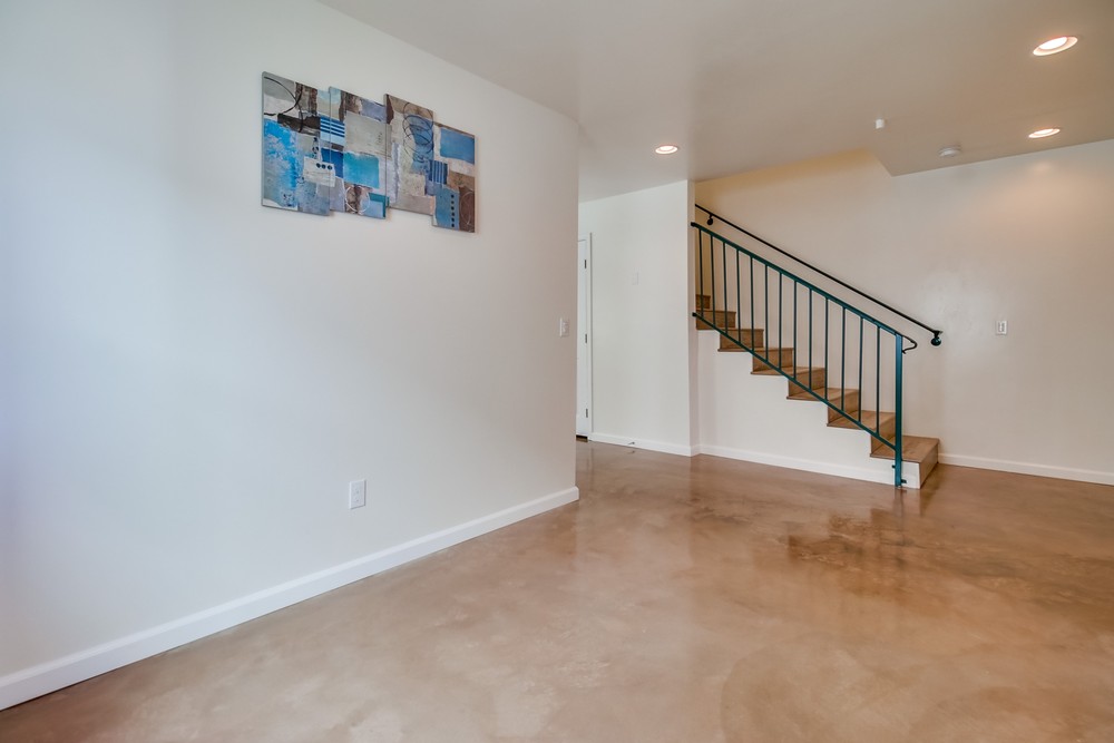 Virtual tour photo 7 of 46 for 3223 Euclid Ave