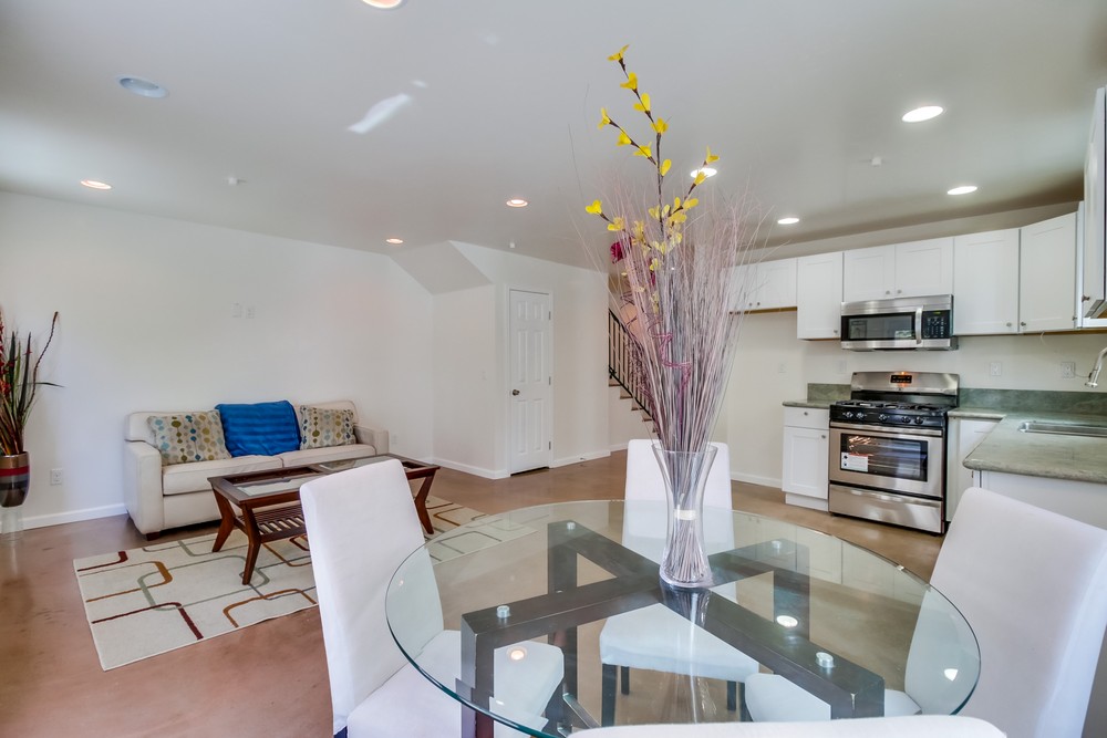 Virtual tour photo 14 of 46 for 3223 Euclid Ave