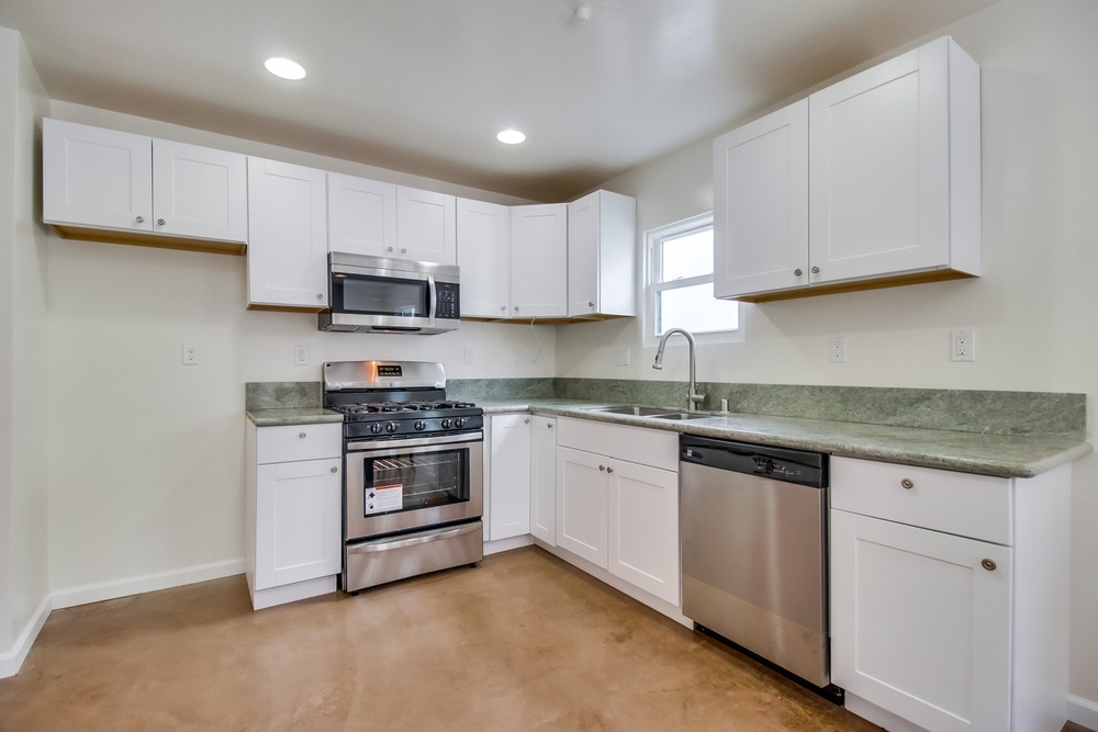 Virtual tour photo 16 of 46 for 3223 Euclid Ave